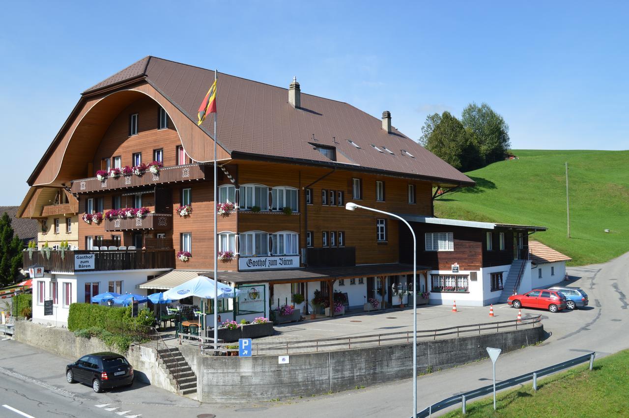 Gasthof Zum Baeren Grosshochstetten Exterior foto